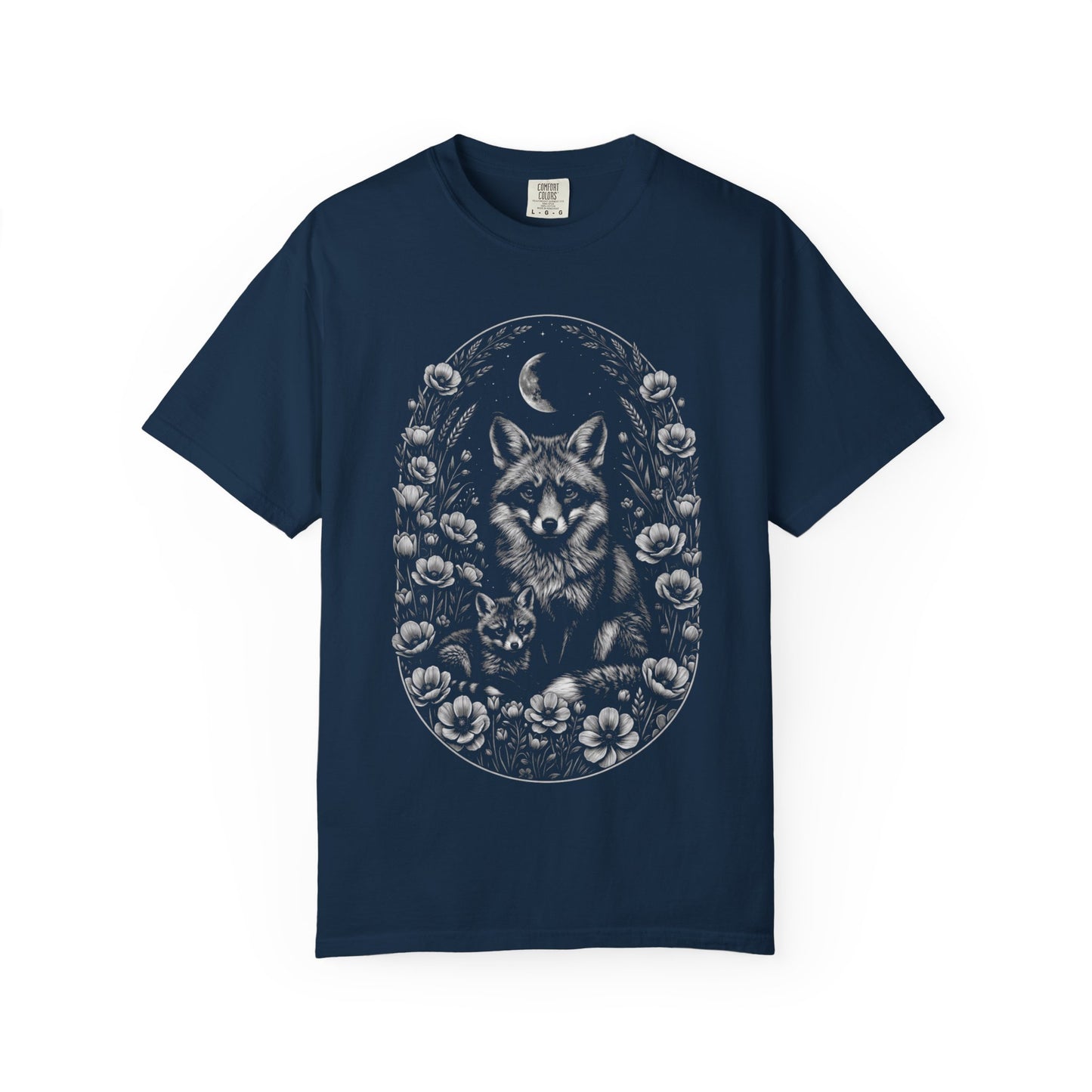 Cottagecore Fox T-Shirt – Minimal White Fox Graphic Tee on Comfort Colors for Animal Lovers