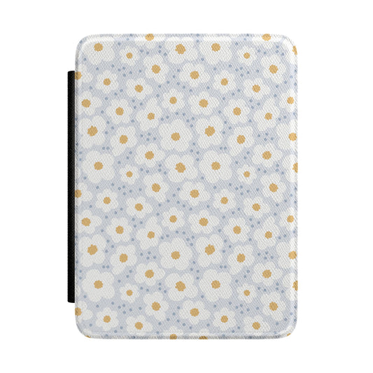 Cottagecore Daisy Kindle Case – Blue Floral Pattern Aesthetic E-Reader Cover for Book Lovers