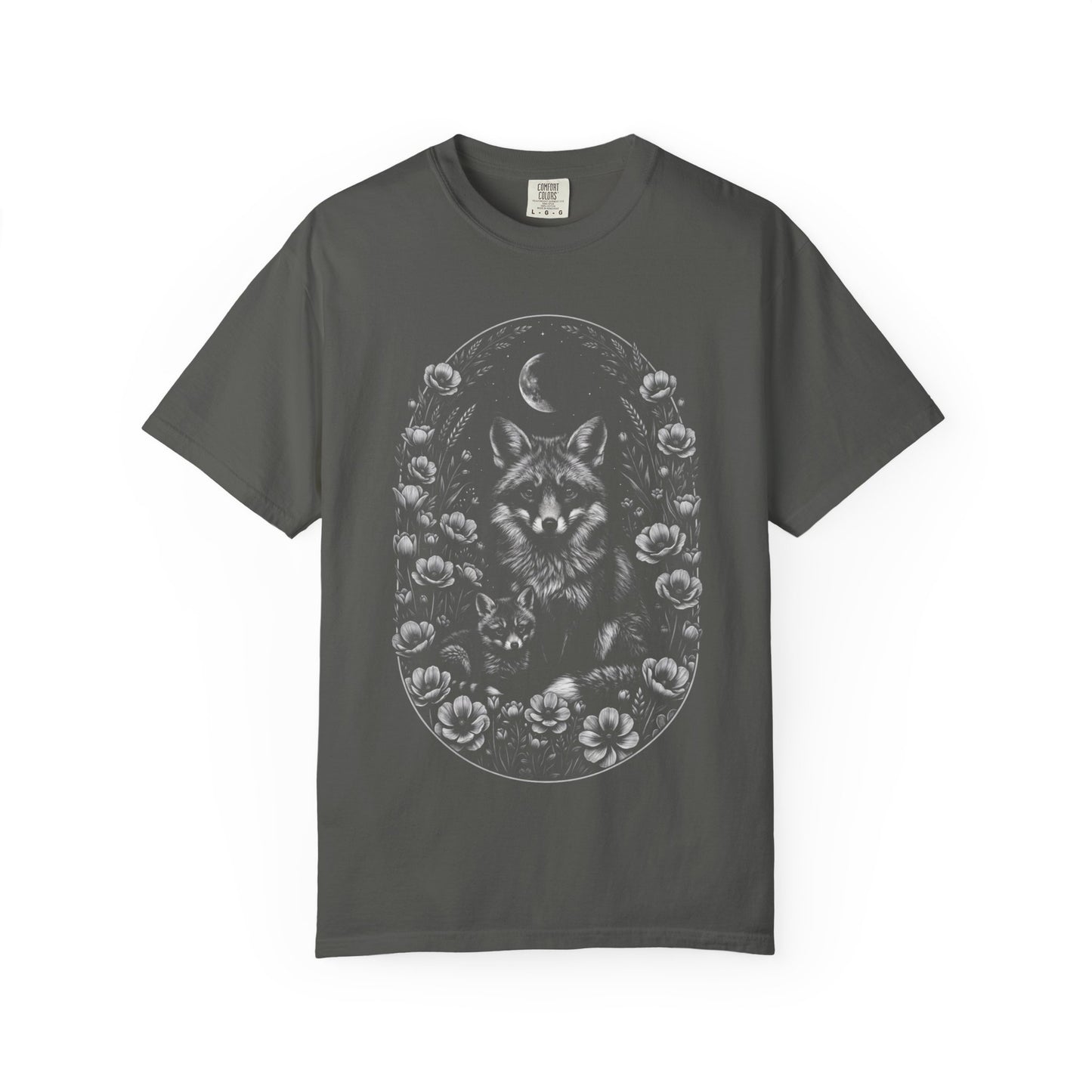 Cottagecore Fox T-Shirt – Minimal White Fox Graphic Tee on Comfort Colors for Animal Lovers