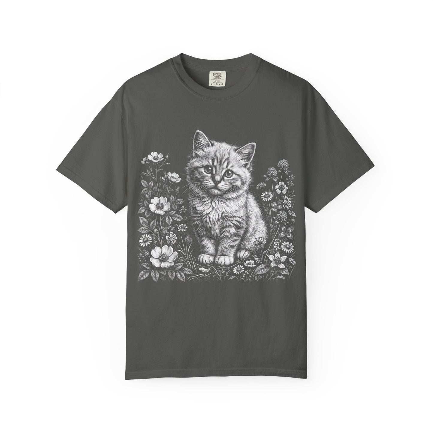 Cottagecore Cat T-Shirt – White Kitten Floral Graphic Tee on Comfort Colors for Cat & Garden Lover