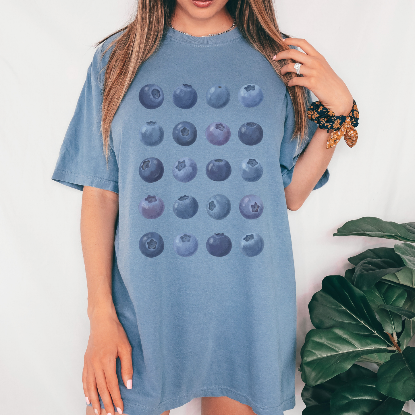 Cottagecore Blueberry T-Shirt – Vintage Fruit Grid Graphic Tee on Comfort Colors for Gardeners