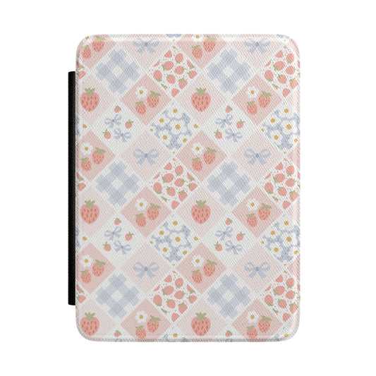 Cottagecore Strawberry Daisy Kindle Case – Floral Fruit Pattern Aesthetic E-Reader Cover for Book Lovers